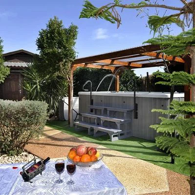 Miksi mukautettu uima-allas voi olla paras valinta takapihallesi